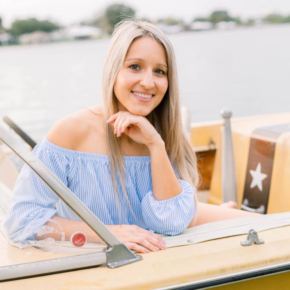 Meet your Posher, Alisa